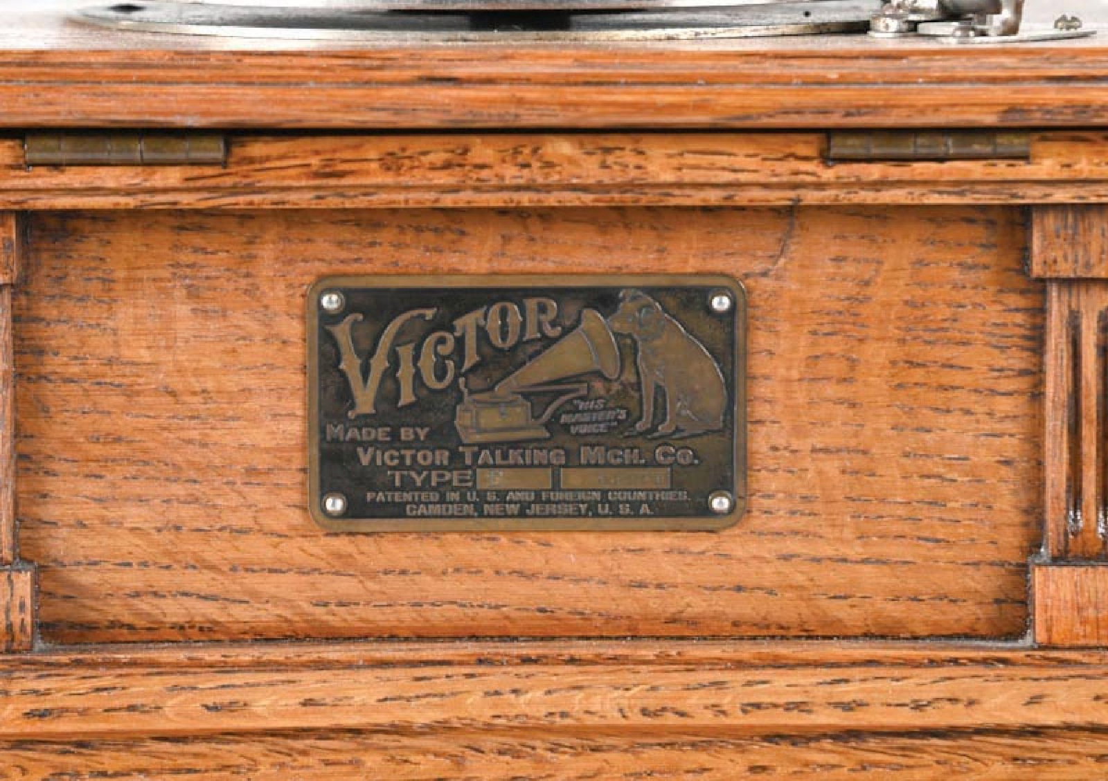 VICTOR MODEL E HORN PHONOGRAPH - 6