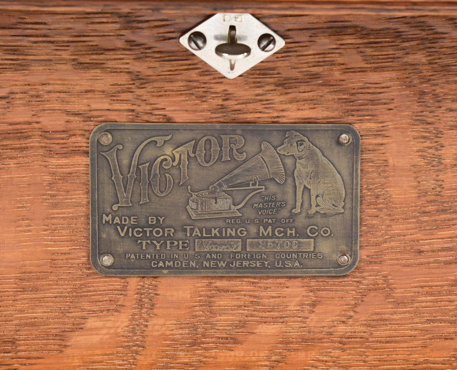 RCA VICTOR TYPE V DISC PHONOGRAPH - 5