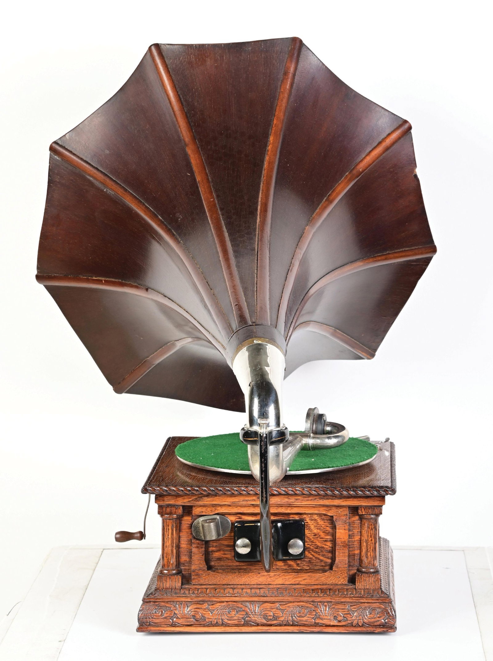 RCA VICTOR MODEL MS RECORD PHONOGRAPH - 4