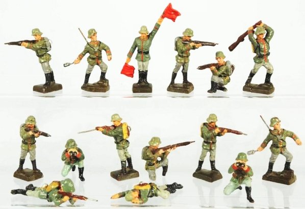 Lot of 15: Lineol 6.5cm German Army Troops.: Mostly Lineol German Army soldiers in various poses. General overall wear. Condition (Good - Very Good).