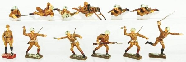 Lot of 12: Lineol 7cm Army Soldiers in Brown.: Assorted positions from various makers. Some cracking and embellishment. Condition (Fair - Good).