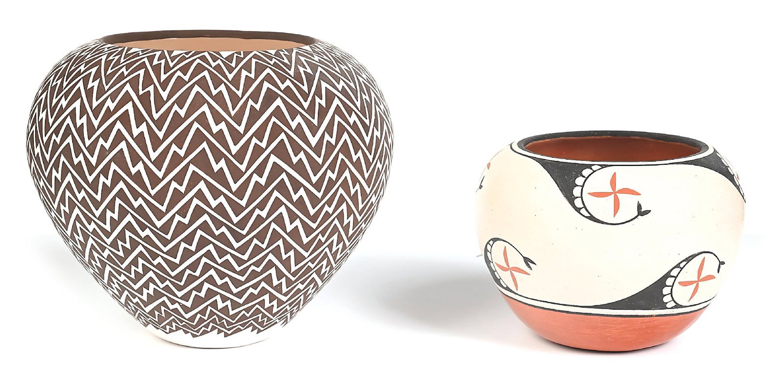 LOT OF 2: PUEBLO POTTERY JARS (1 of 6)