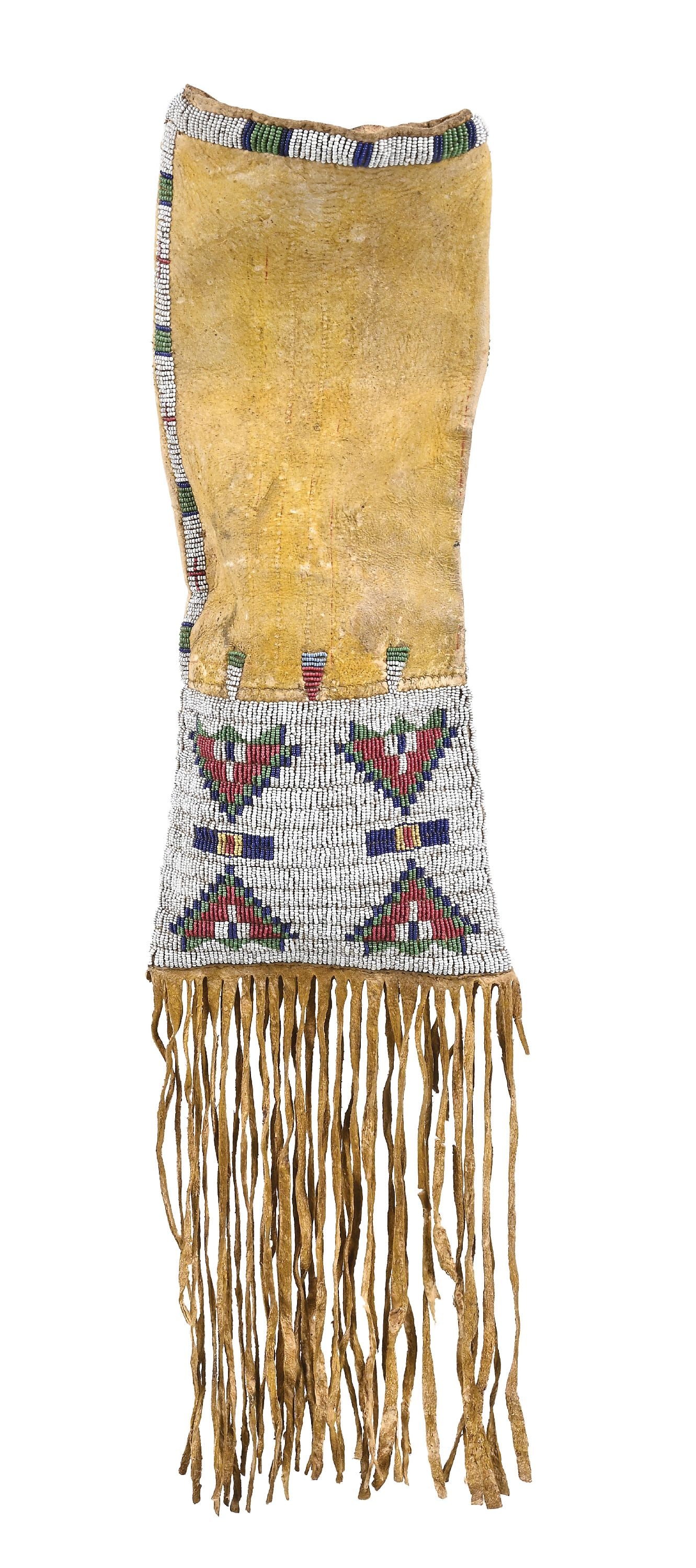NATIVE AMERICAN BEADED PIPE BAG (1 of 5)