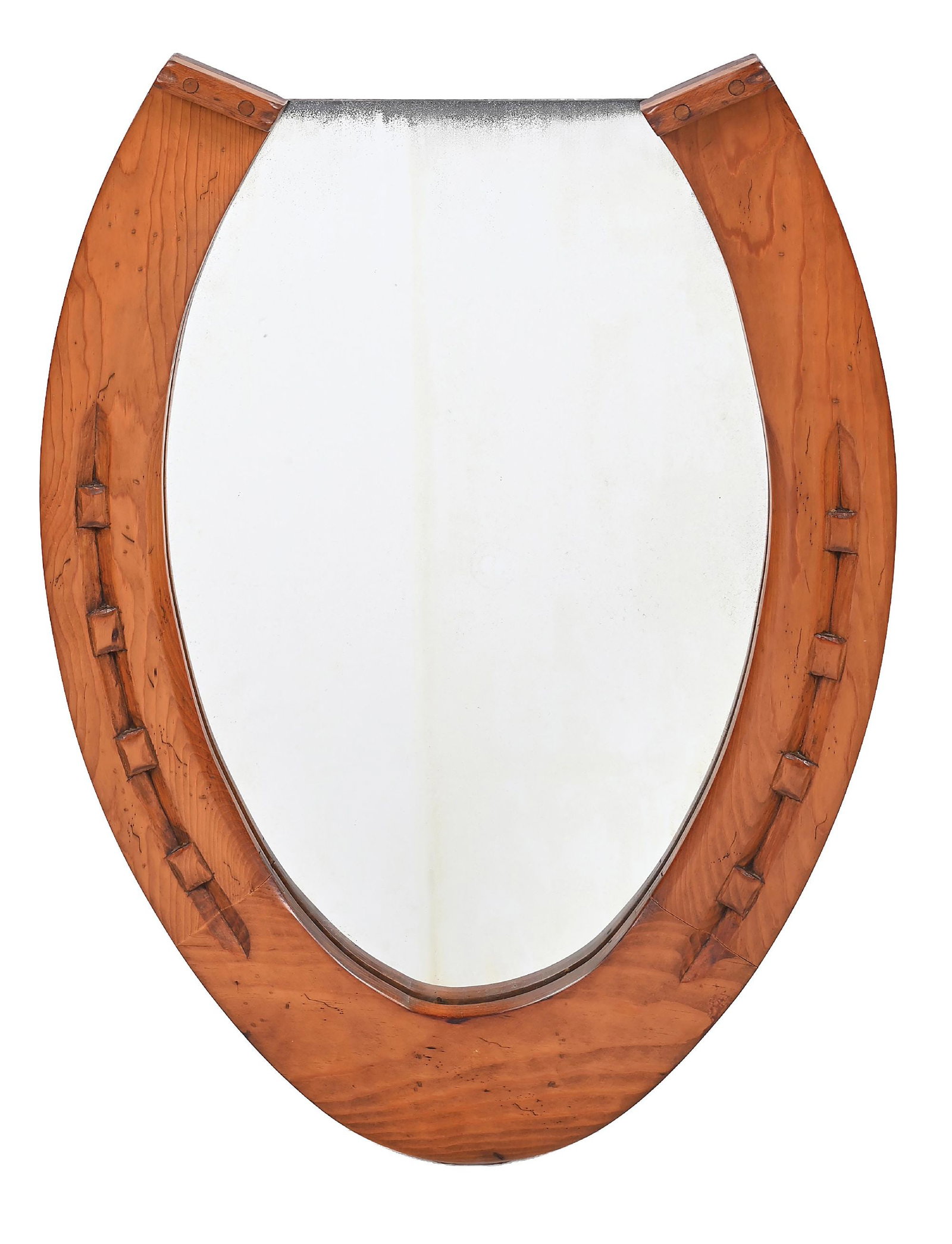 W.R. DALLAS PINEWOOD HORSESHOE MIRROR: Sturdily constructed circa 1940s ponderosa pine horseshoe mirror. W.R. Dallas Furniture Studios was founded in 1929 by Wylie R. Dallas. He began handcrafting furniture in 1929 in San Antonio, Texas ca