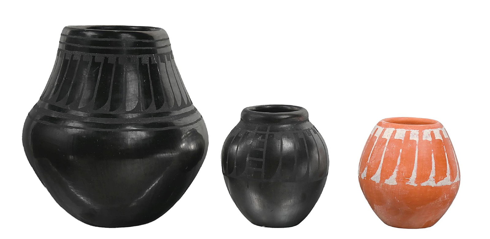 LOT OF 3: SANDRA CHAPARRO SAN ILDEFONSO PUEBLO (P’OHWHOGEH) POTS (1 of 7)