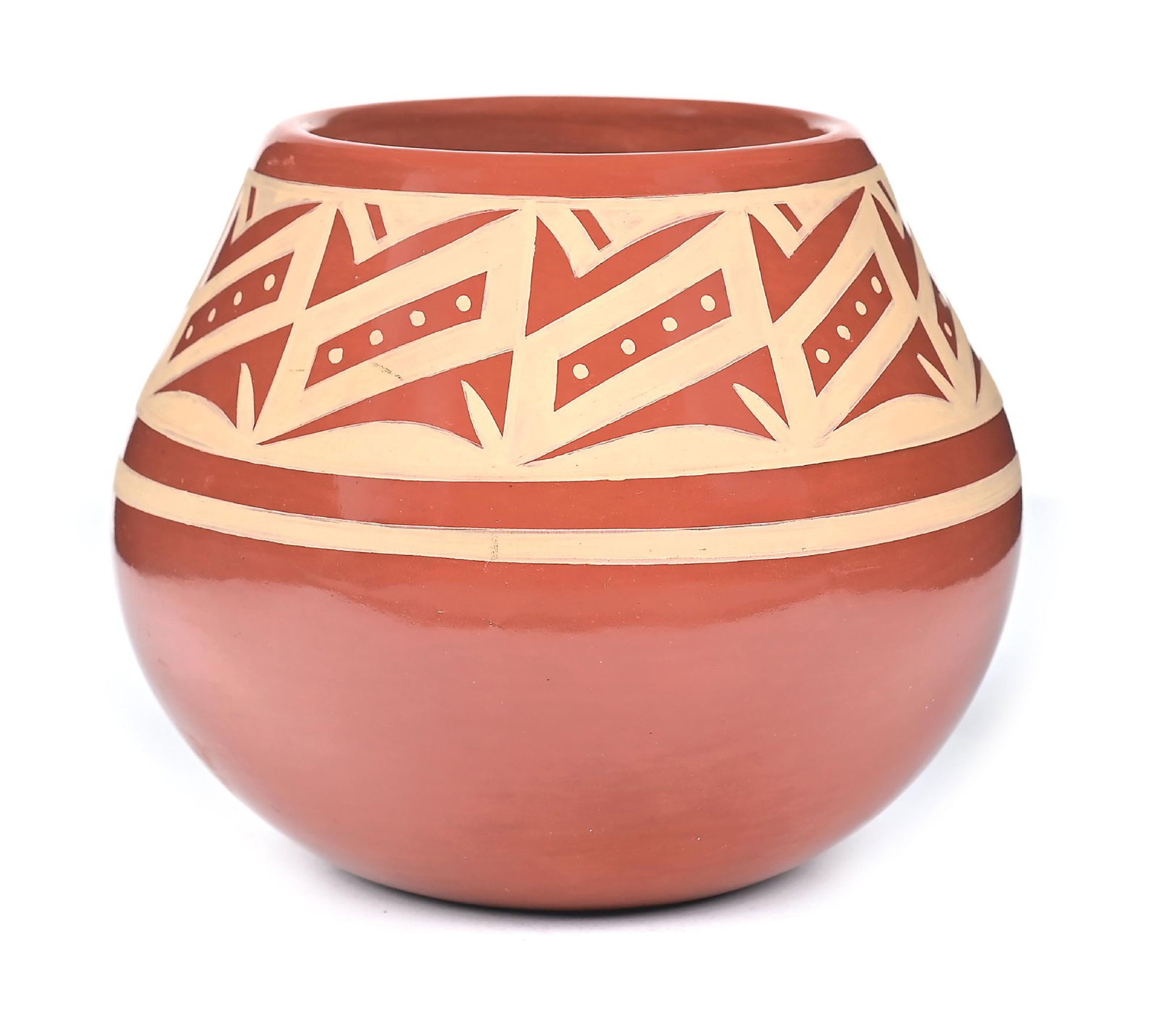 CAVAN GONZALES (TSE-WHANG, B. 1970) SAN ILDEFONSO (P’OHWHOGEH) BROWNWARE VASE (1 of 5)