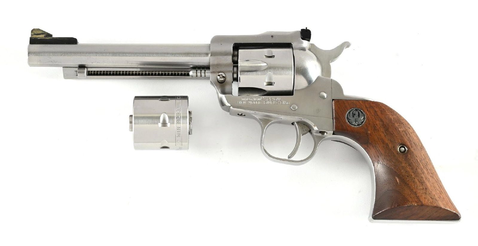 (M) RUGER NEW MODEL SINGLE SIX SINGLE ACTION REVOLVER. (1 of 3)