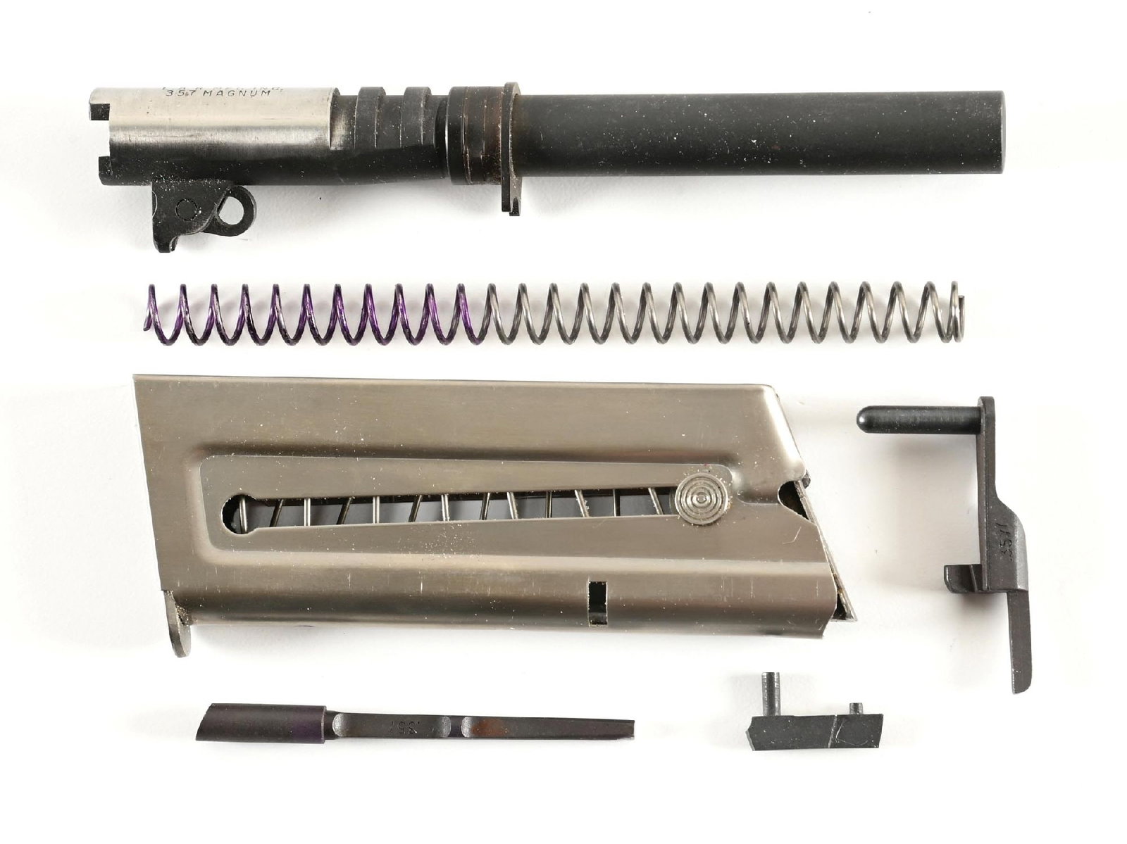 L.A.R. MANUFACTURING .357 MAGNUM CONVERSION KIT FOR 1911 PISTOLS.: This kit includes everything you need to convert a standard 1911 platform pistol to fire the .357 magnum cartridge. Magazine and barrel are both stamped .357 Magnum. Excellent condition in its origina