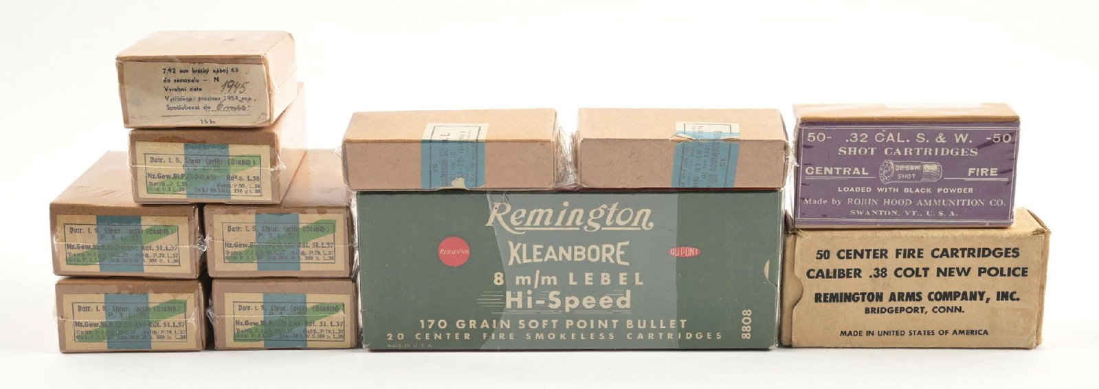 LOT OF VINTAGE COLLECTIBLE AMMUNITION (1 of 1)