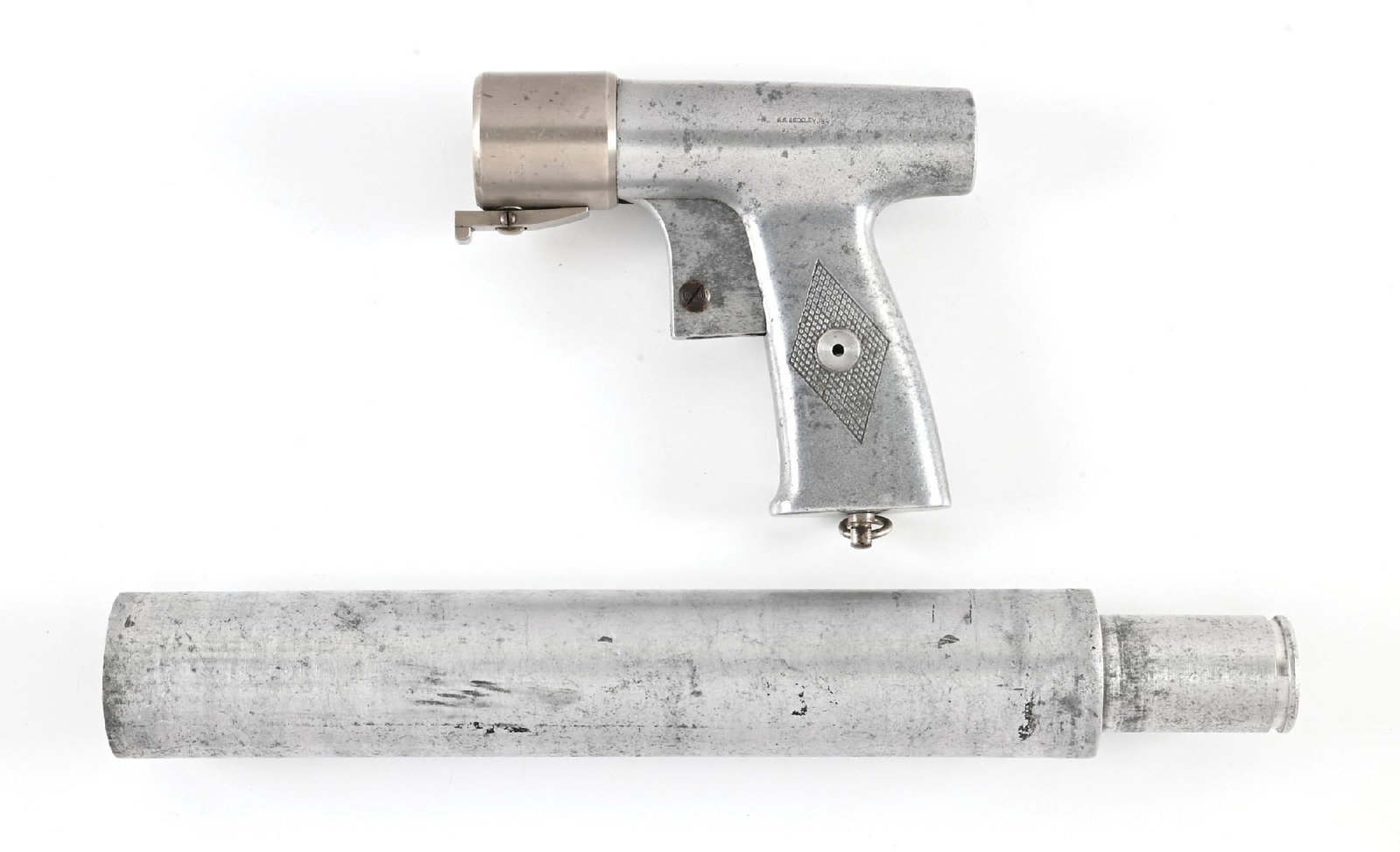 SCARCE R.F. SEDGLEY MODEL H 37MM FLARE PISTOL WITH RARE PARACHUTE CARTRIDGE CASING.: Large and seldom seen WWII era cast aluminum production marked with 2-line Sedgley address and patent on the left. Incudes a large empty, approximately 40" casing purportedly for a parachute flare. CO