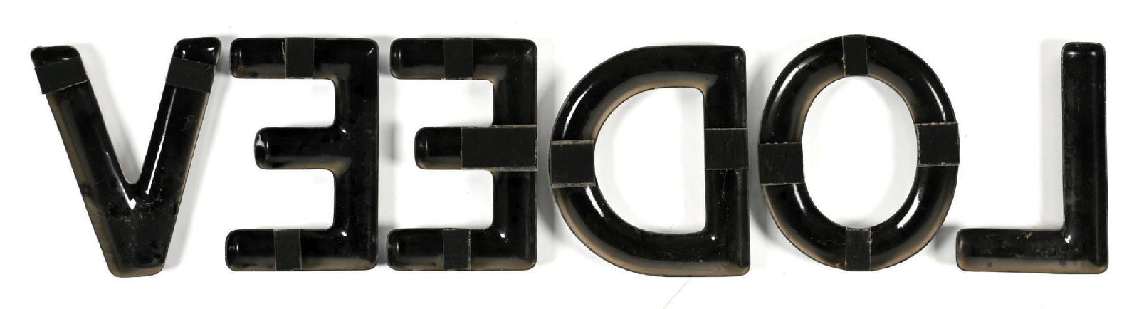 VEEDOL THREE DIMENSIONAL PLASTIC LETTERS. - 2