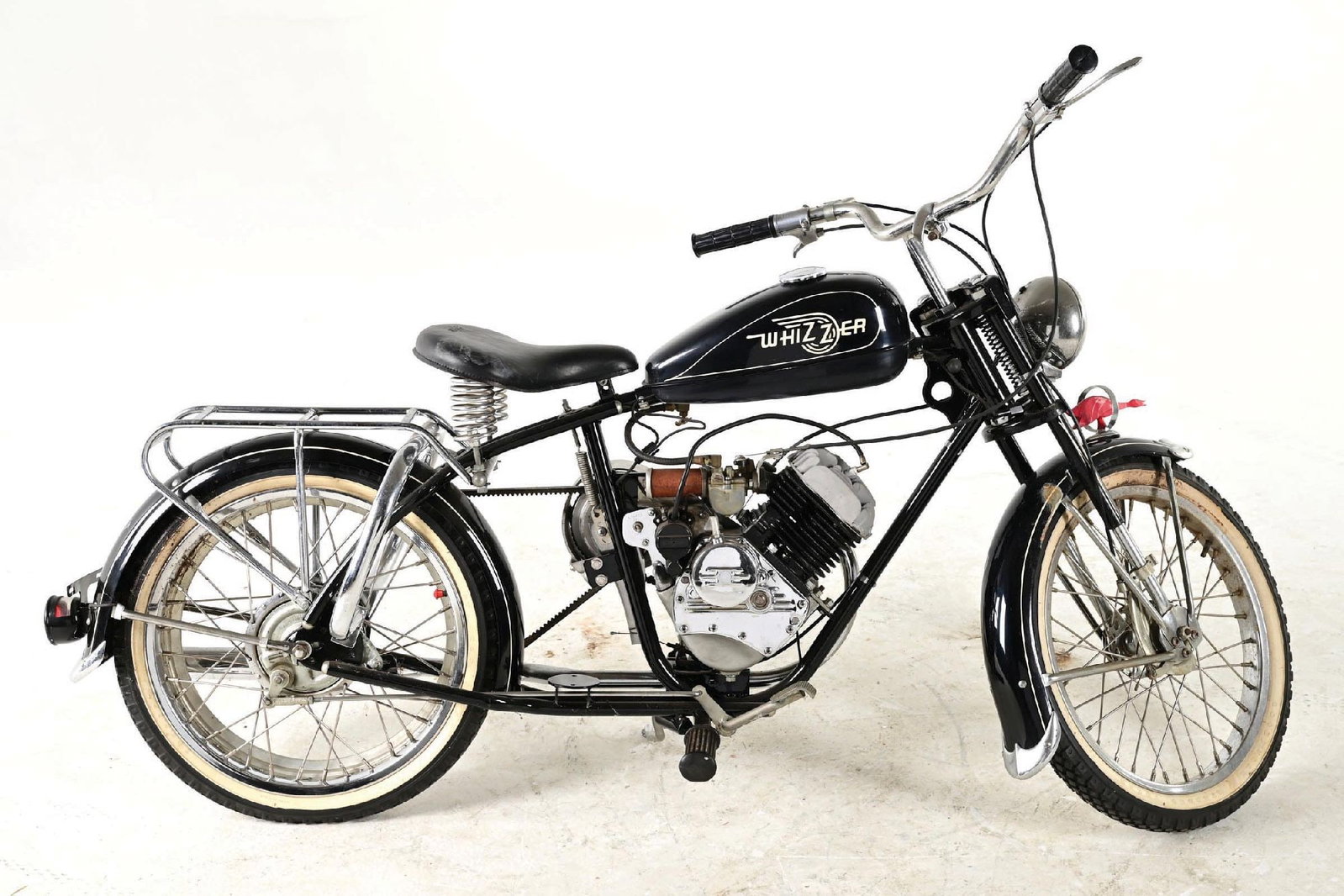 1952 SCHWINN/WHIZZER SPORTSMAN MOTORBIKE (1 of 8)