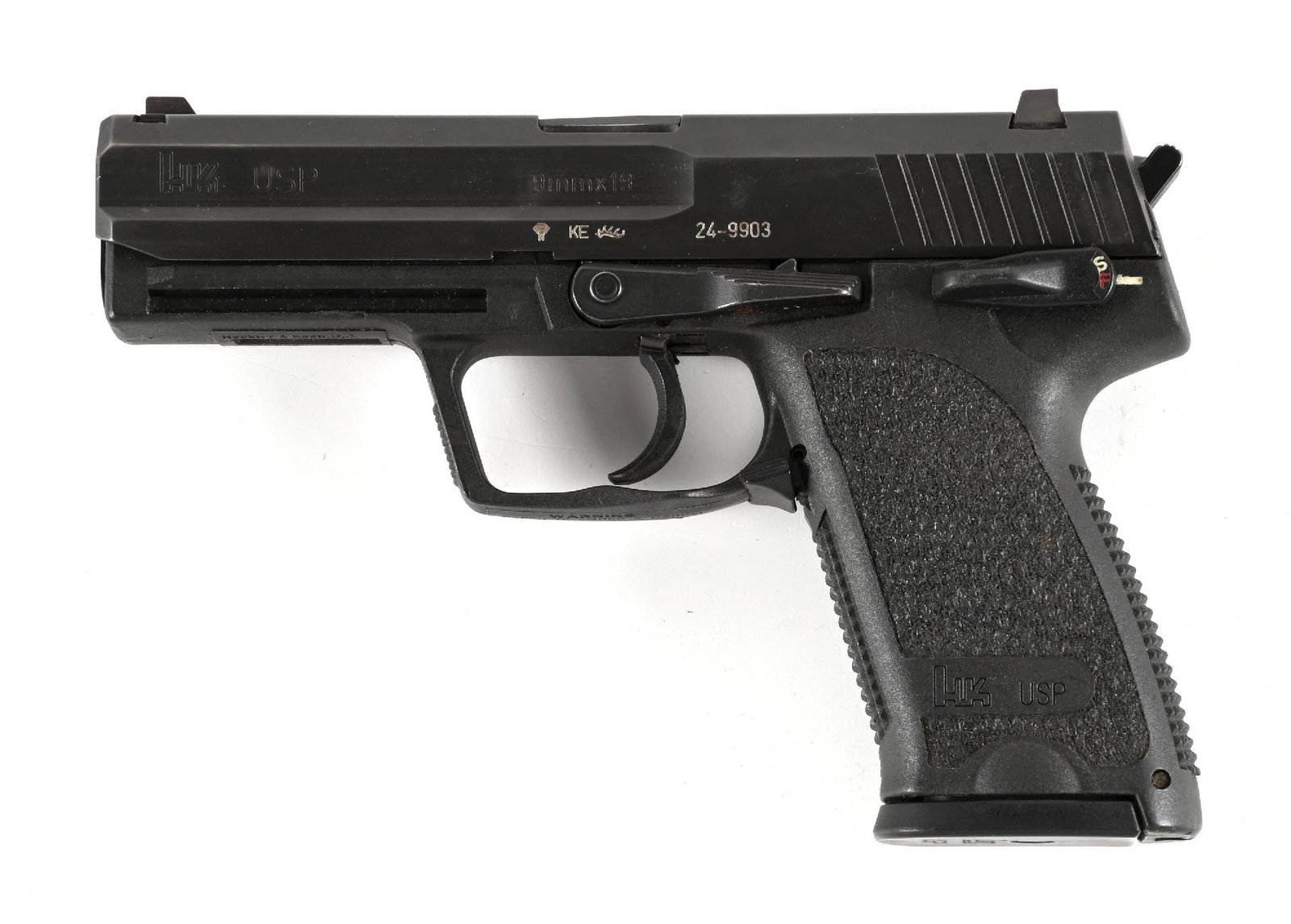 (M) HECKLER & KOCH USP SEMI-AUTOMATIC PISTOL. (1 of 3)