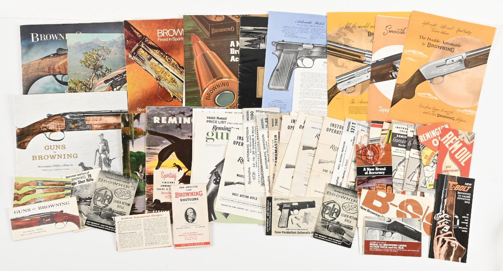 VINTAGE LOT OF (64) REMINGTON & BROWNING FIREARMS CATALOGS / BROCHURES (1 of 1)