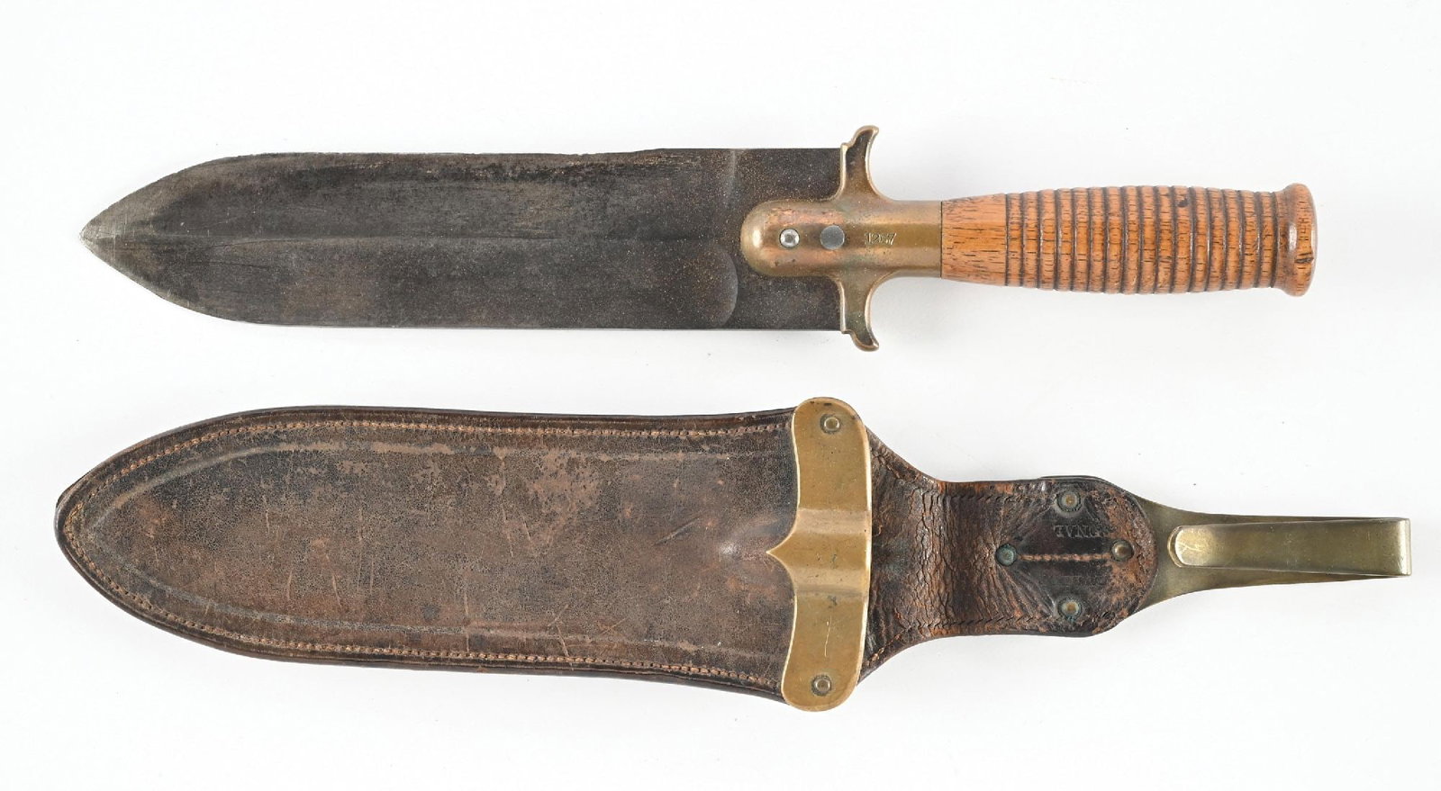 US SPRINGFIELD MODEL 1880 HUNTING KNIFE. (1 of 2)