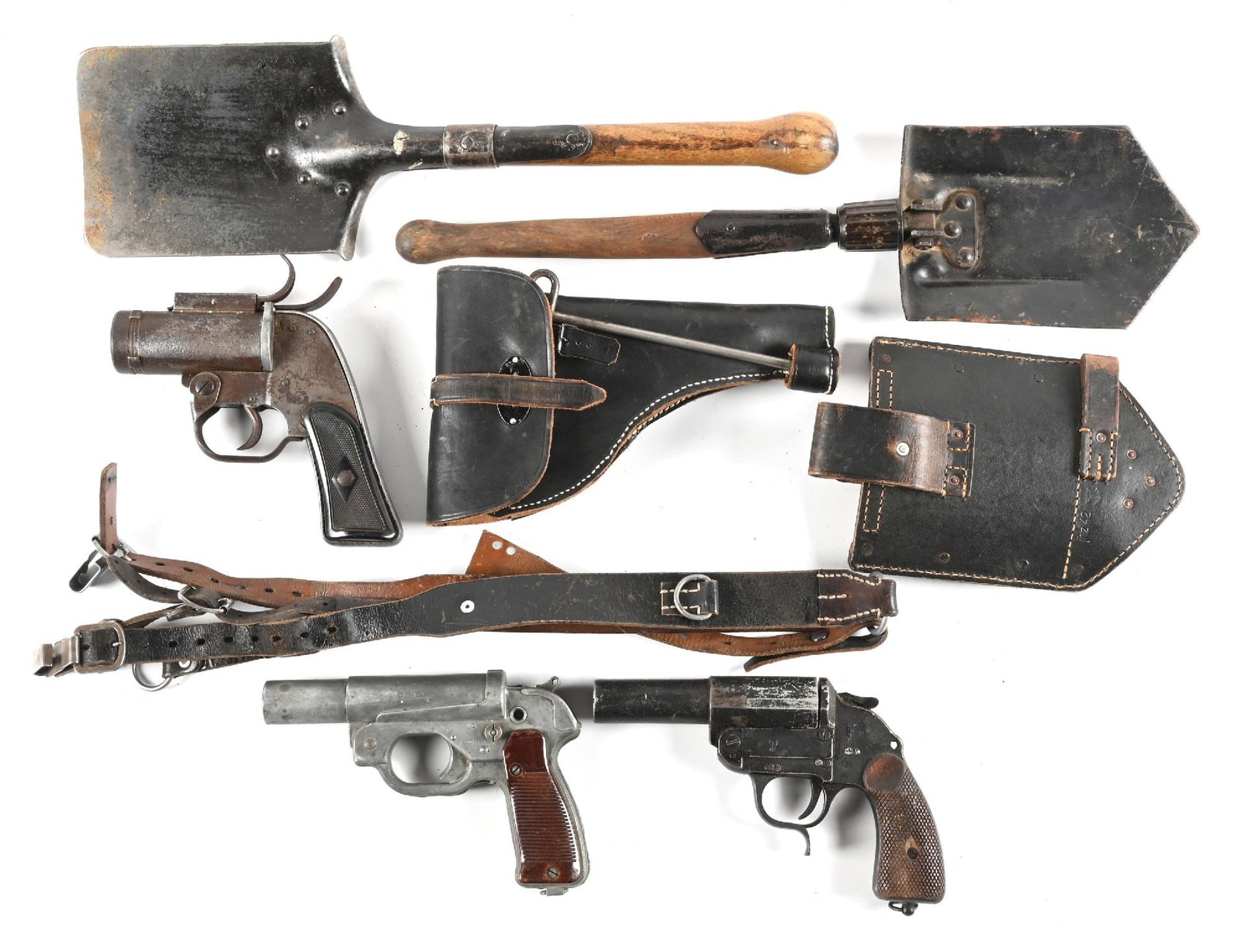 LOT OF GERMAN WWII FLARE GUNS AND SHOVELS. (1 of 1)