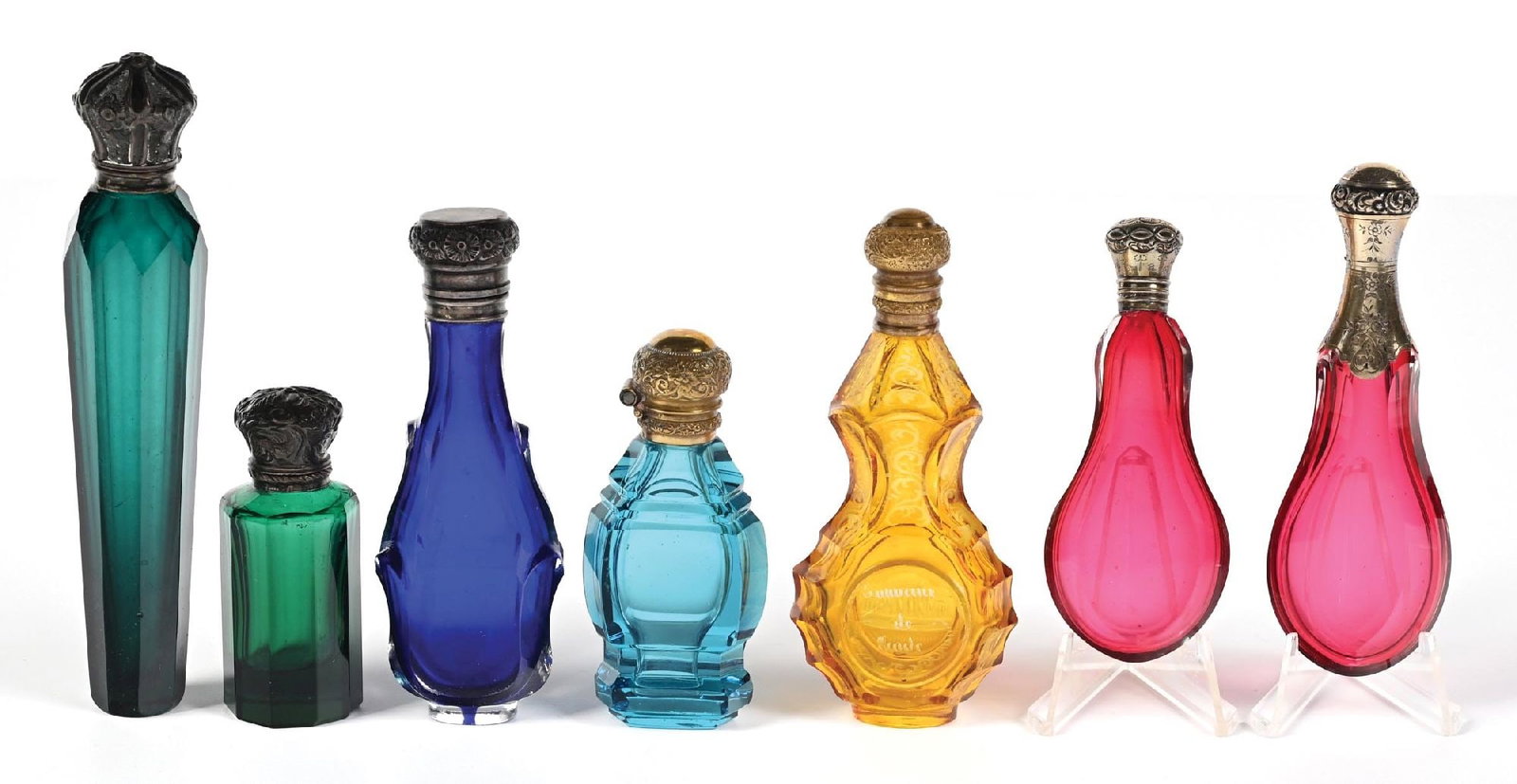 LARGE LOT OF VARIOUS COLORED GLASS PERFUME BOTTLES (1 of 2)