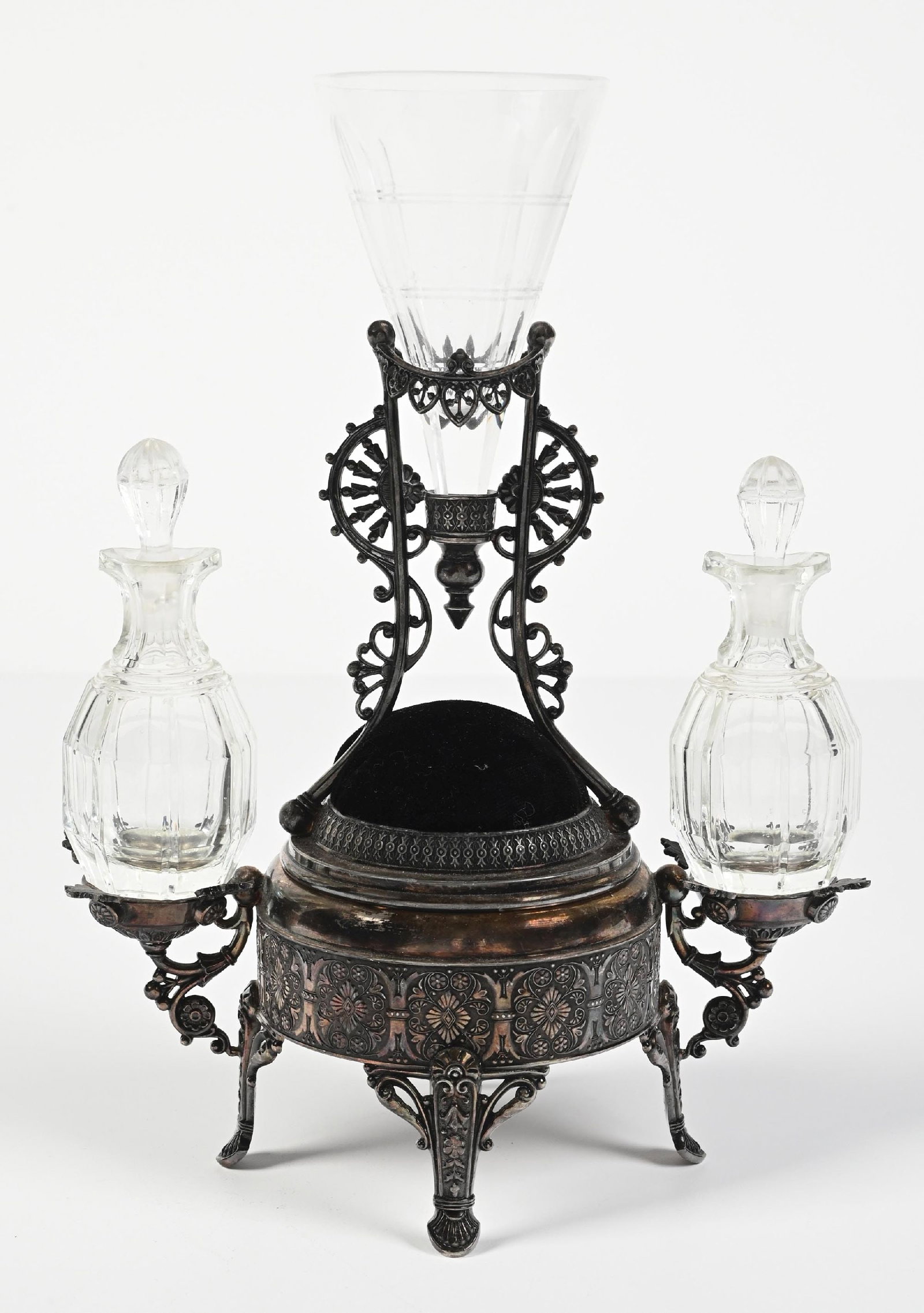 JAMES W TUFTS 3208 ORNATE SILVER PLATE PERFUME AND POWDER VANITY SET (1 of 6)