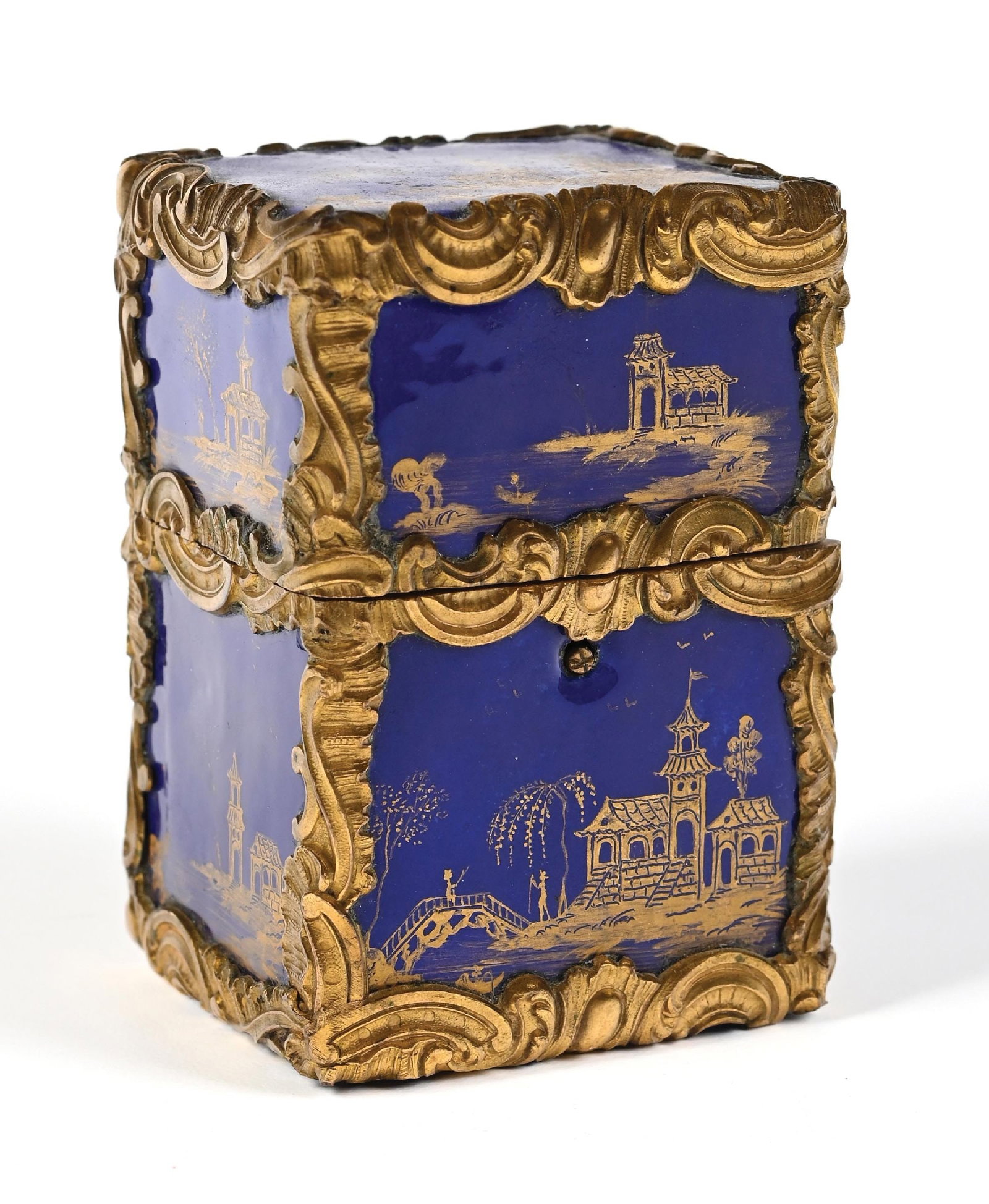 PORCELAIN PERFUME CHEST WITH PERFUME BOTTLES (1 of 5)