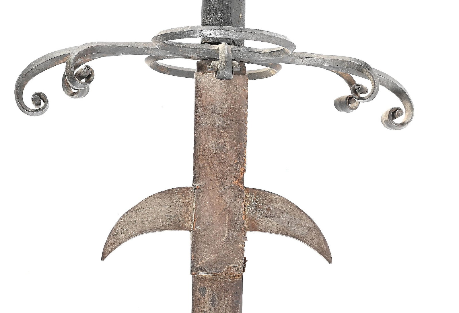 A MASSIVE PARADE SWORD. - 3