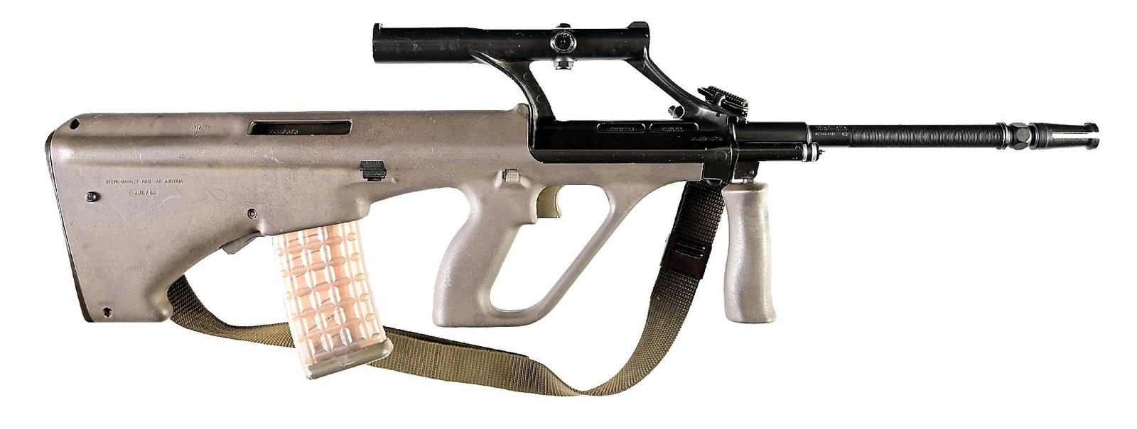 (M) PRE-BAN STEYR AUG SEMI-AUTOMATIC BULLPUP RIFLE.: Initially developed by Steyr in the 1960s and finally adopted by the Austria in 1977, the AUG remains in standard use with the Austrian Armed Forces. This semi-automatic example was manufactured in 19