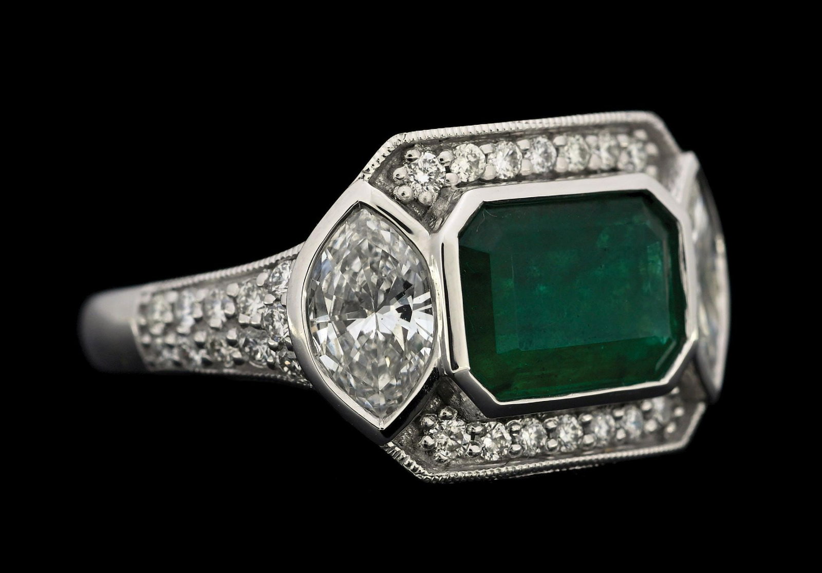 PLATINUM EMERALD & DIAMOND RING W/REPORT: Platinum emerald (2.25ct) and diamond (1.38ctw) ring accompanied by an original GGA appraisal report with an ERRV of $25,980.00. (See additional website images for report specifications). Ring size 6-