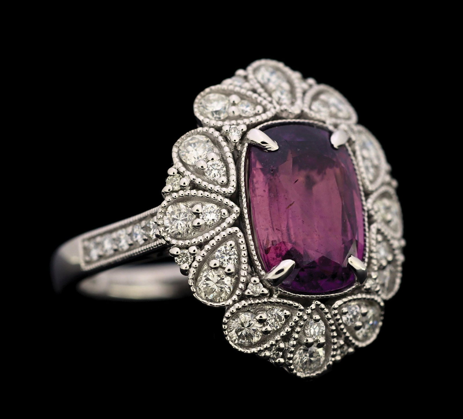 PLATINUM SAPPHIRE & DIAMOND RING W/GIA REPORT: Platinum sapphire (4.02ct) and diamond (0.89ctw) ring accompanied by an original GIA sapphire report and a GGA appraisal report with an ERRV of $30,890.00. (See additional website images for report sp