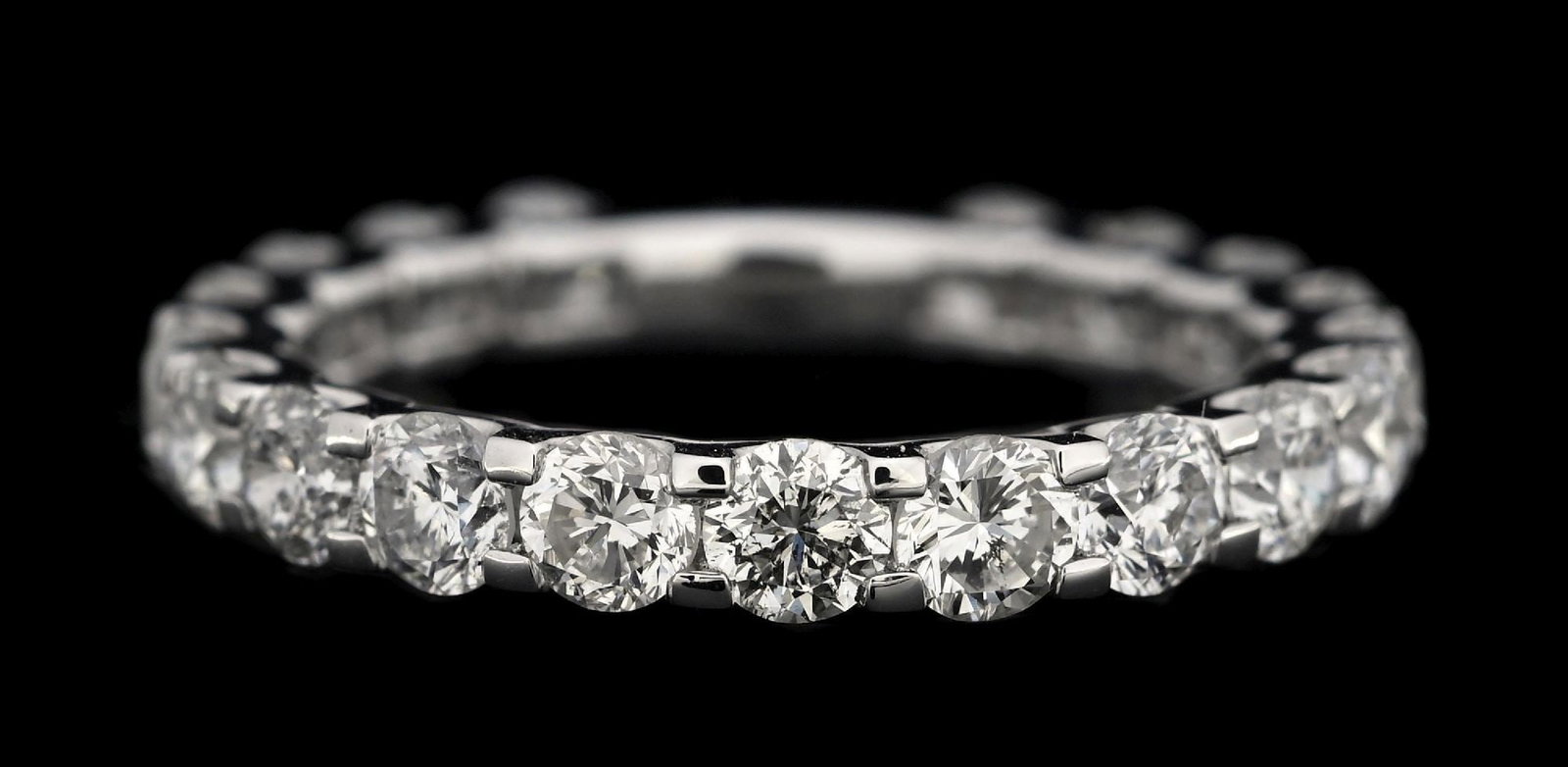 14K WHITE GOLD 2.42CT TW DIAMOND BAND W/REPORT (1 of 8)