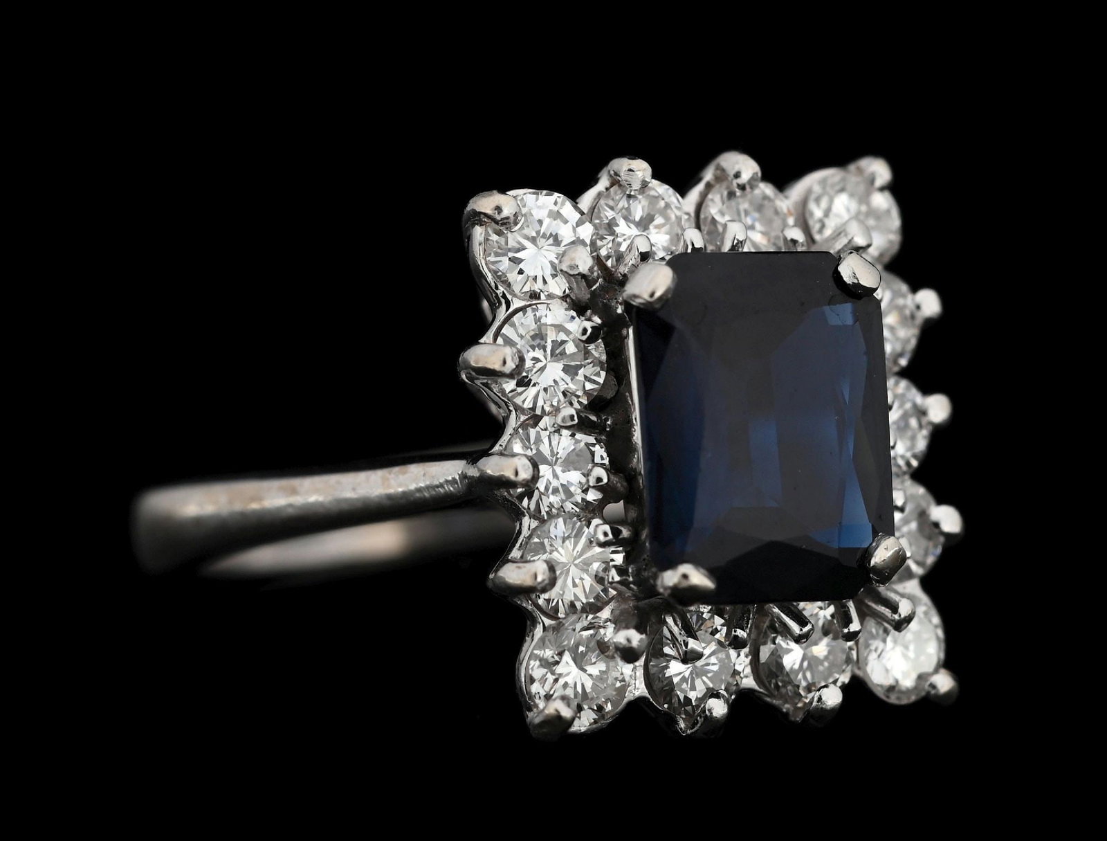 14K WHITE GOLD SAPPHIRE & DIAMOND RING (1 of 5)