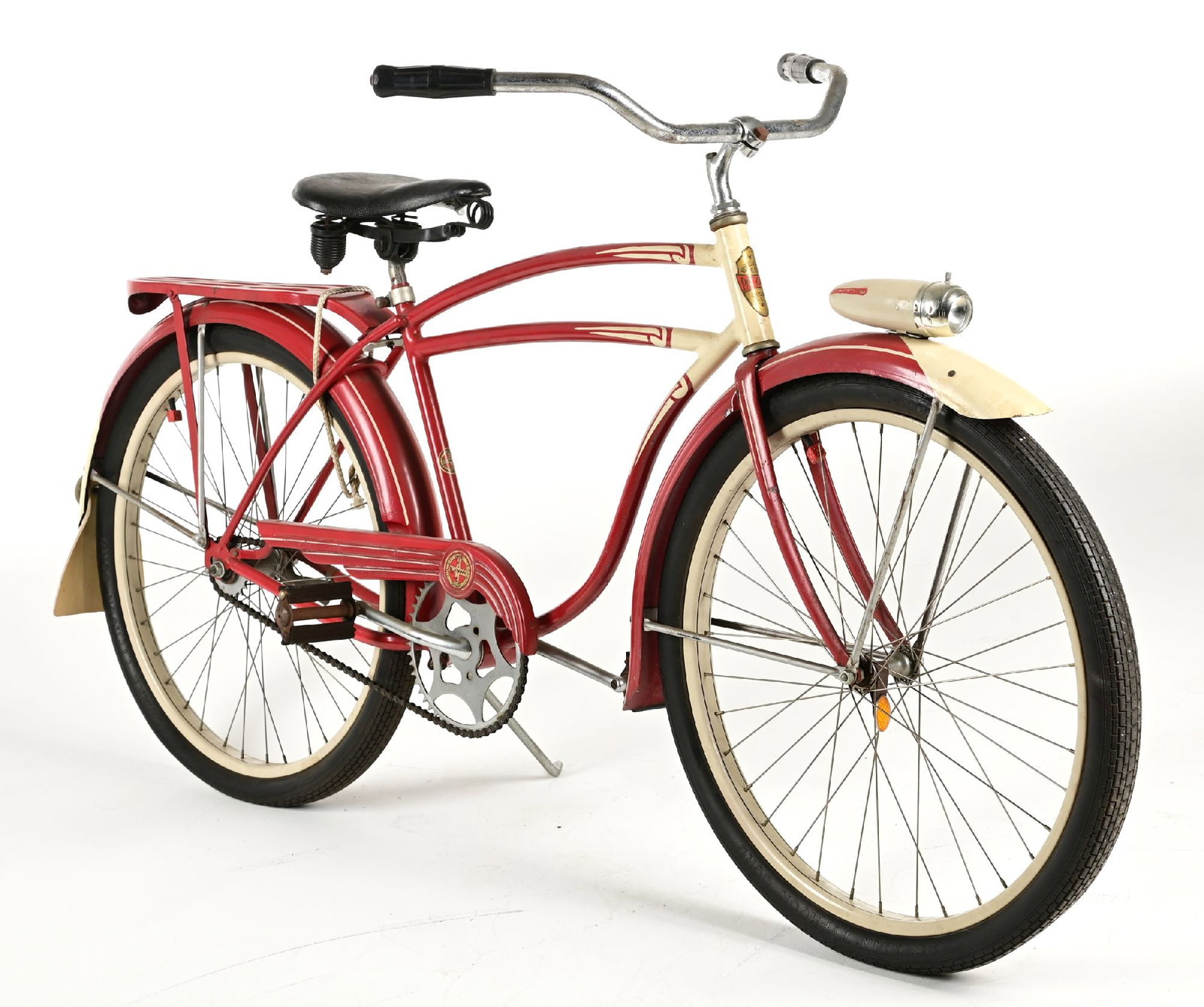 SCHWINN "PACKARD" ROADSTER BICYCLE IN ORIGINAL RED & WHITE PAINT (1 of 6)