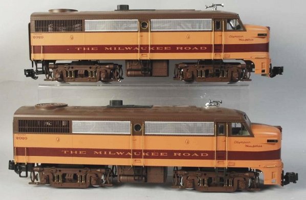 Lot of 2: Aristo Craft Milwaukee Hiawatha Engines: Contemporary. 1-gauge. Includes one ALCO FA-1 motorized unit and one B unit. Includes original boxes with some damage. Condition (Excellent).