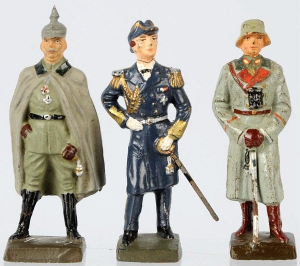 Lot of 3: Lineol Ludendorf, Raeder & General.: Standing. All are 7.5 cm figures. Condition (Very Good - Excellent).