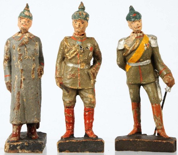 Lot of 3: Lineol 9 cm Staff Officers.: Early large sizes. Some with play wear. Condition (Good - Very Good).