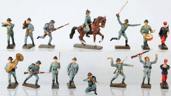 Lot of 15: Lineol 7.5 cm French Soldiers.: Condition (Very Good - Excellent).
