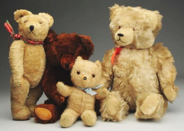 Lot of 4: Antique Teddy Bears.: Large white plush Knickerbocker bear from 1930s fully jointed with brown eyes and white muzzle; caramel-colored 1950s mohair bear with sewn nose and claws, fully jointed, some fur loss; reddish brown