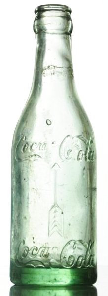 Greenville, Mississippi Arrow Coca-Cola Bottle.: Slightly cloud with nearly no wear. Condition (Near Mint). Size 7 - 3/4" T.
