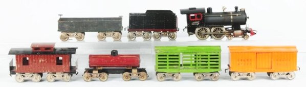 Lionel Standard Gauge No.6 Freight Train Set.: 20th Century. Includes early steam type No.6 New York Central and Hudson River Railroad engine which has some replacement parts. An original eight wheel No.431 tender and five 100 series freight cars.
