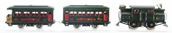 Lionel No.152 Passenger Train Set.: O-gauge. Pre-war. Includes No.152 stamped electric style New York Central engine and two passenger cars a No.629 Pullman and a No.630 observation car. Minor scratching to engine roof. Cars more modera