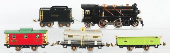 Lot of 5: Piece Lionel Train Set with Box.: Engine No. 262E steam locomotive steam towers do have dents on top of them otherwise complete and all original. Tender has been restored. No.807 caboose. No.804 tank car brass plates. No.902 Gondola.