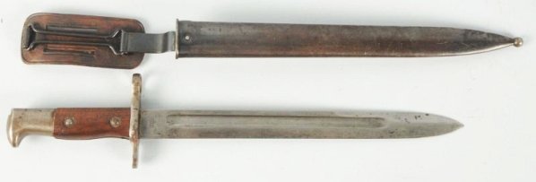 US Krag Jorgensen Bayonet.: US manufacture Model 1892 bayonet complete with scabbard in very good condition. Produced for use during the Spanish-American War and used until adoption of Model 1903 Springfield Rifle. Marked 1902 o