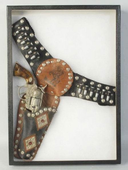 Wild Bill Hickok Cap Gun & Holster.: Size 11 - 1/2" L.