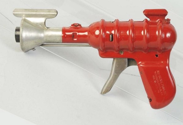 Wyandotte Space Gun.: Not working. Condition (Very Good - Excellent). Size 7 - 1/2" L.