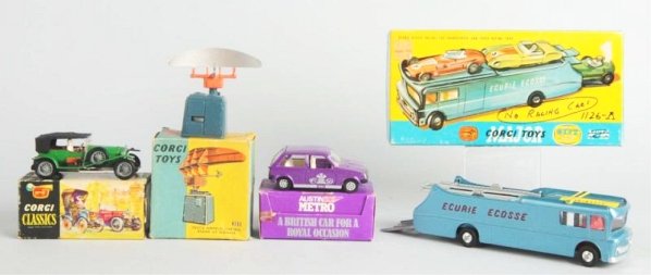 Lot of 4: Die Cast Corgi Vehicles.: Includes a No.16 Major gift set which is a race car transporter missing the race cars. A Corgi classics vehicle, a old timer vehicle a No.353 airfield control radar scanner and a more contemporary Aus