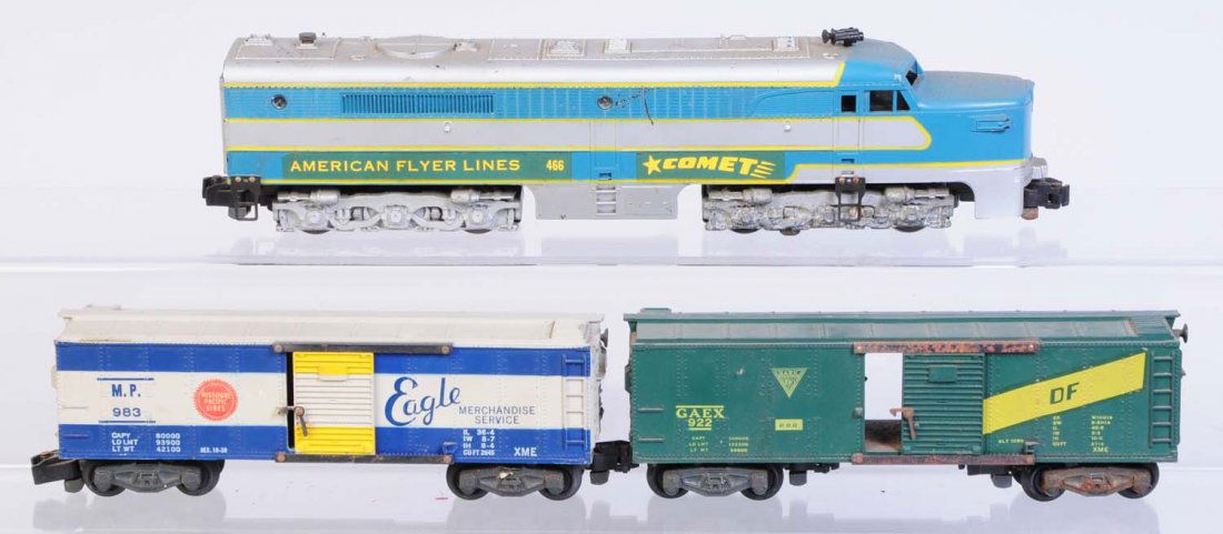 American Flyer 922, 466 Comet, 983 M.P. Box Car+: Includes No.466 Comet complete and all original. Dirty Needs cleaning. No.983 Missouri pacific box car has rust on door guides. No.922 Gaex box car some rust on door guides. Condition (Very Good).