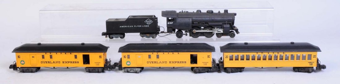 American Flyer No.20107 Locomotive & Tender.: S gauge. Locomotive and tender has some rust on axles. Two No.30 baggage car has some scratches on roof. No.20 pullman car has some scratches. Condition (Very Good).