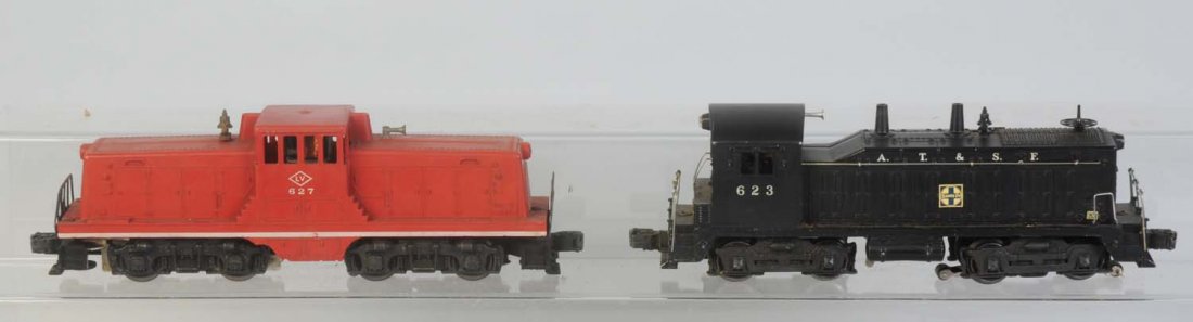 Lionel 623 Santa Fe, 627 Lehigh Valley Diesels.: No.623 NW2 diesel locomotive is complete and all original. Has some scratches. No.627 Lehigh Valley has a little oxidation on the frame. Condition (Very Good).