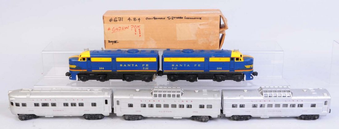Lionel No.204 Santa Fe Alcos & 3 Passenger Cars.: Includes No.204 powered unit is complete and all original. Does have have some scratches mainly in the horn area. Very good condition. Has proper original box. Box has a lot of writing on it. No.204 d