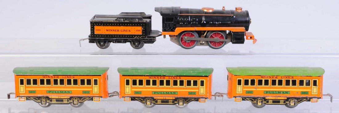 Lionel Winner Lines 5 Piece Passenger Set.: Includes Steam locomotive 0-4-0 complete and all original. No.10116 Winner Lines tender has a few scratches. Three No.1011 Winner Lines pullman has a few scratches. Condition (Very Good).