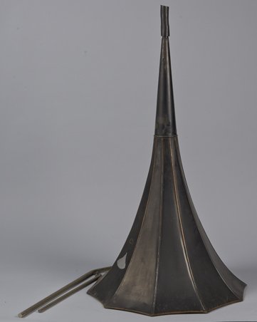 Lot Of 2 Items.: Lot Of 2 Items: 1 Edison Phonograph Horn w/Crane & 1 Machine Connection.