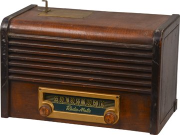 Radio-Matic Wood Tabletop Coin-Operated Motel Radio.: Radio-Matic Wood Tabletop Coin-Operated Motel Radio w/Top Left 25 Cent Coin Insert, Metal Escutcheon, 2-Knobs, & Slide Rule Dial, Manufactured By “G.E. For Radio-Matic of America Inc., Indianapolis,